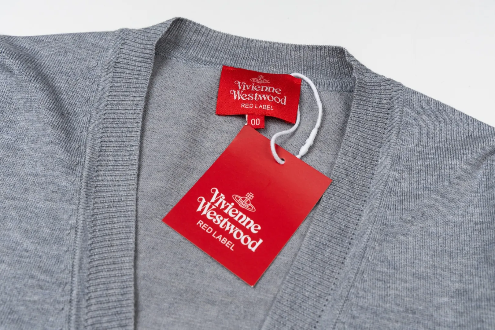 VIVI198# vivienne west wood 25FW new Tokyo red label cardigan, classic and versatile, looks taller and slimmer Size: 1 size (85-110 catties) 2 size (110-130 catties) 3 size (130-150 catties) Color: Gray Apricot Black